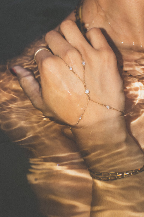 Hermosa Hand Chain