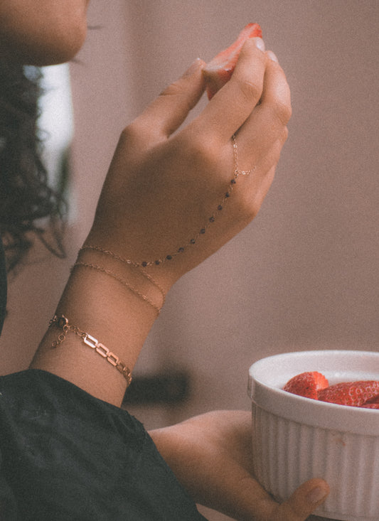 Paula Hand Chain